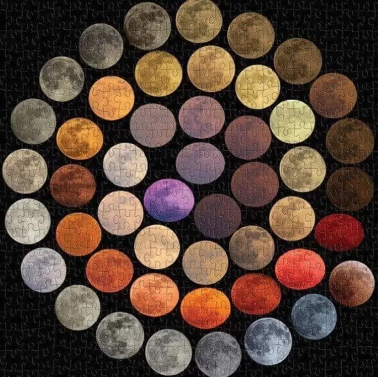 Galison Space* - Colours Of The Moon - 500 Piece Jigsaw Puzzle